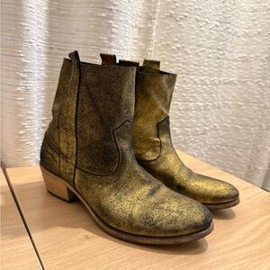 Charles David Shimmering Gold Boots